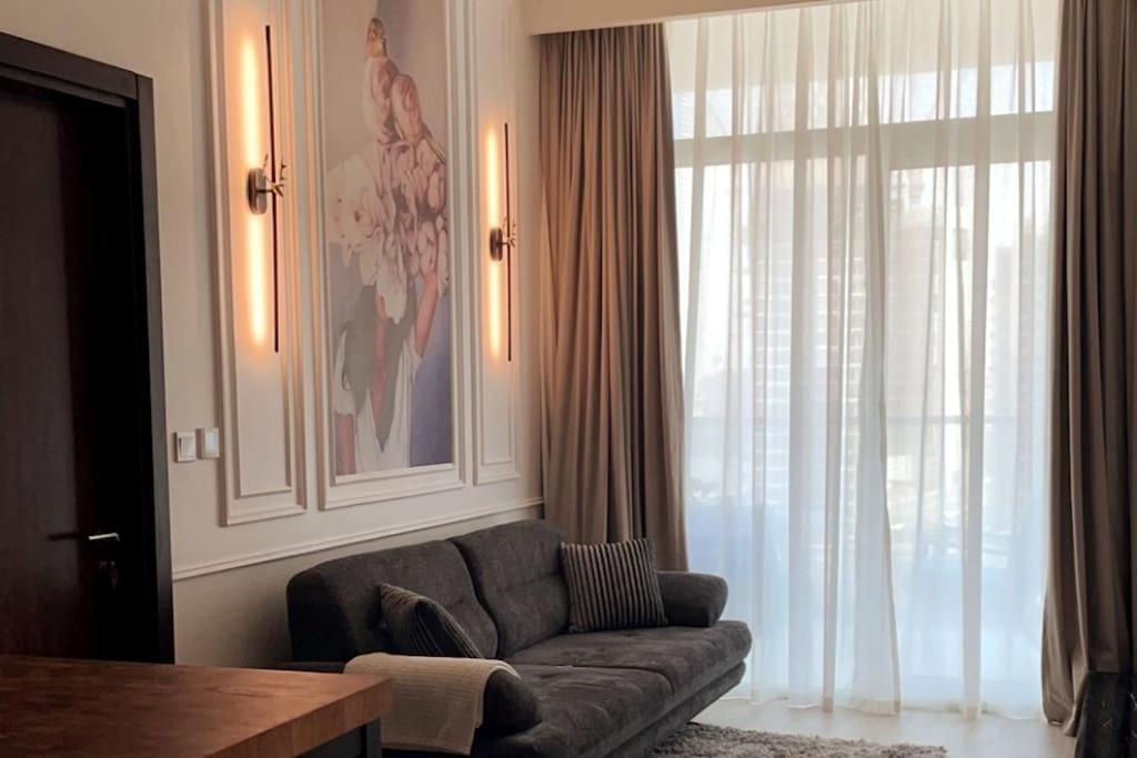 New Luxury Modern Canal View. Apartment Dubai Luaran gambar