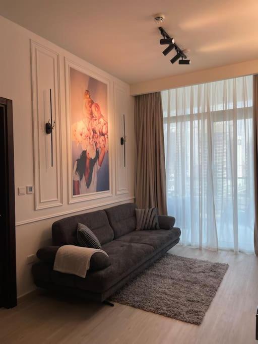 New Luxury Modern Canal View. Apartment Dubai Luaran gambar